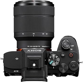 Camara sony A7IV lente 28-70mm